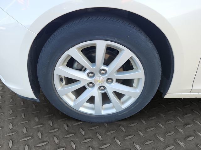 Used 2014 Chevrolet Malibu LT image 25