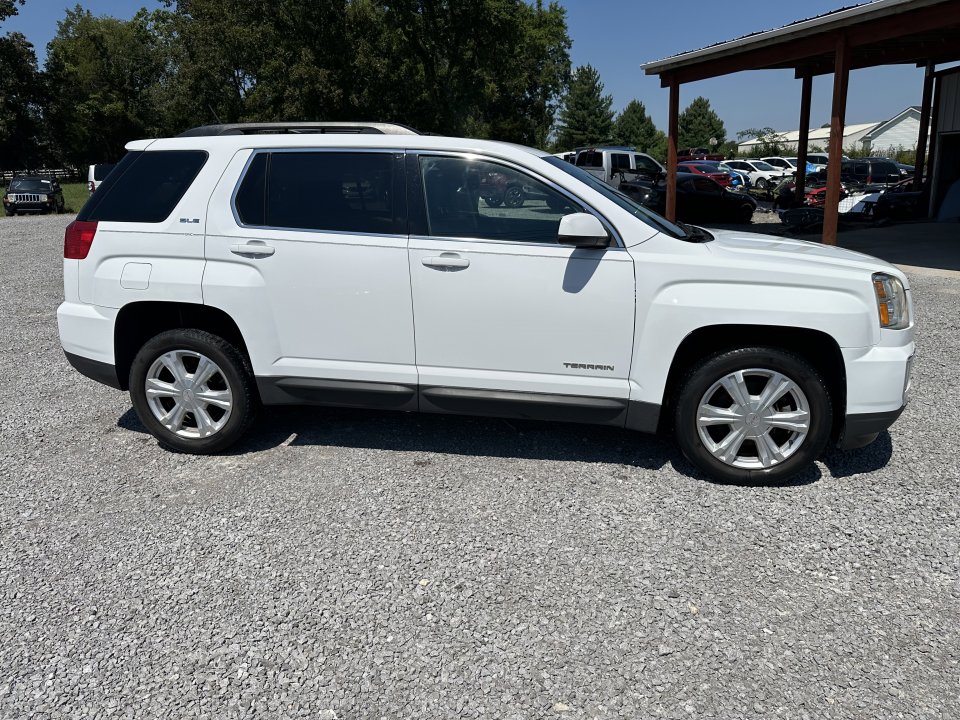 Used 2017 GMC Terrain SLE w/ Convenience Package image 4