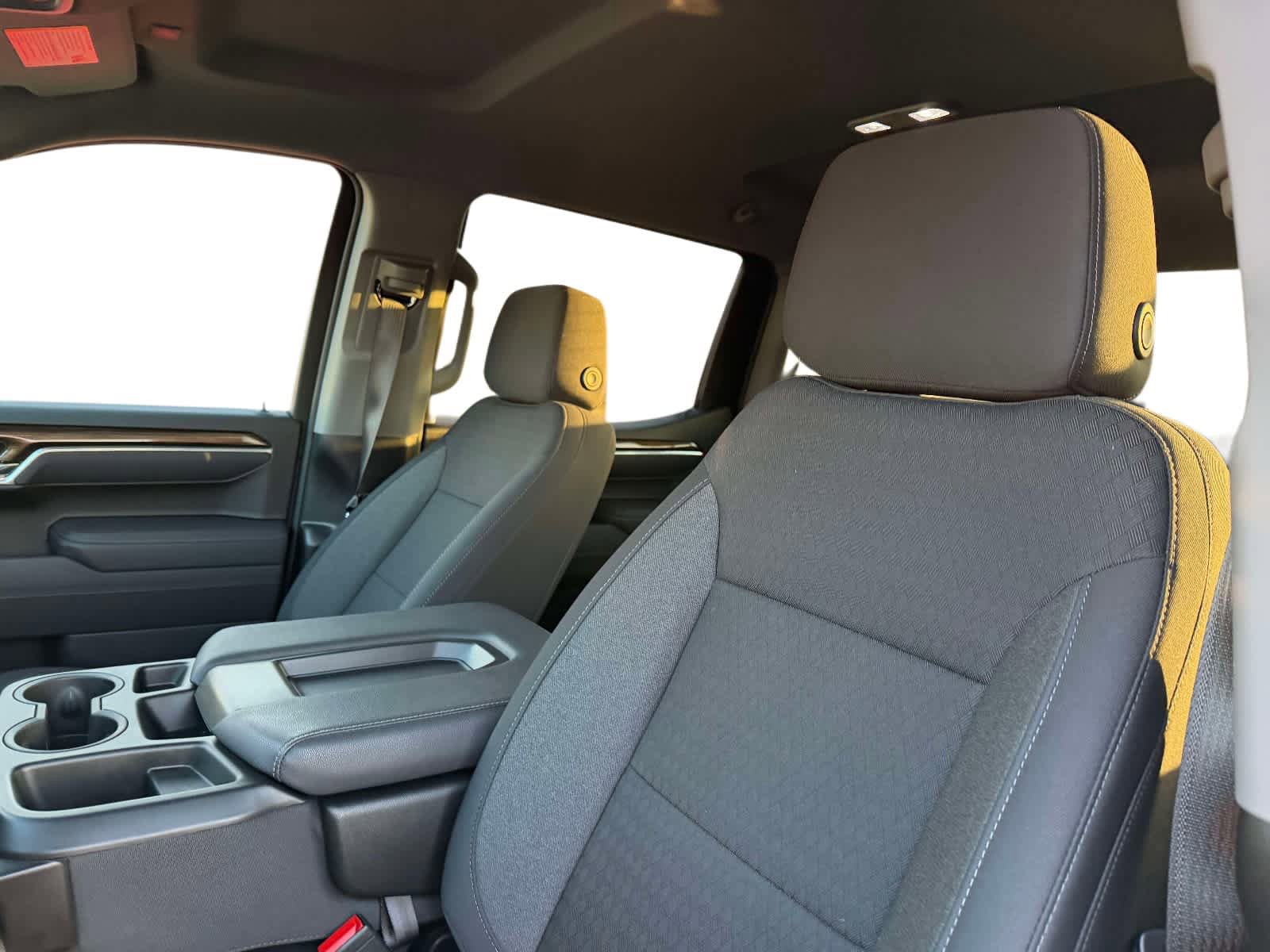 Used 2025 Chevrolet Silverado 1500 LT AWD/4WD image 12