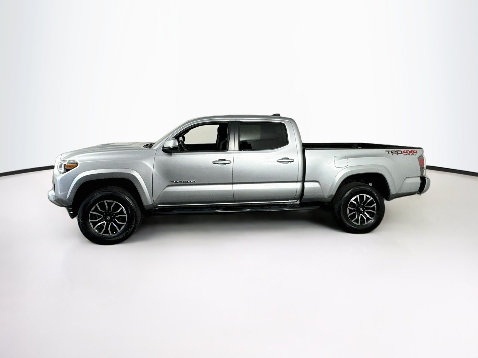 Certified 2023 Toyota Tacoma TRD Sport AWD/4WD image 4