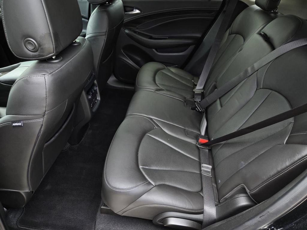 Used 2020 Buick Envision Essence FWD image 12