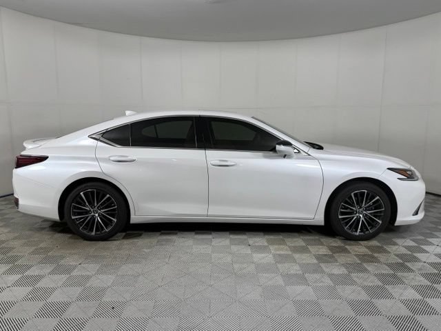 Certified 2024 Lexus ES 300h w/ Premium Package FWD image 10
