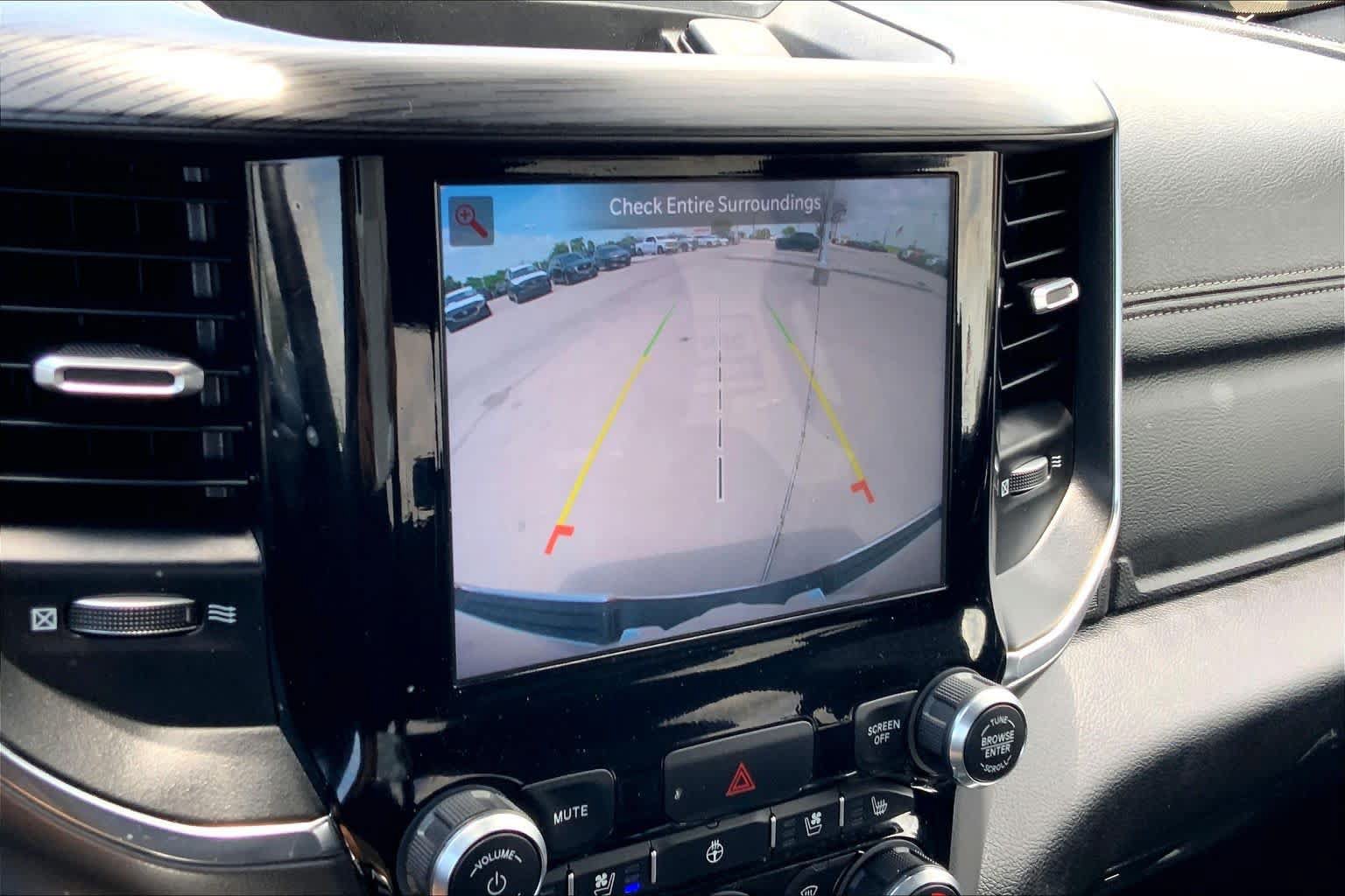 Used 2024 RAM 1500 Laramie AWD/4WD image 29