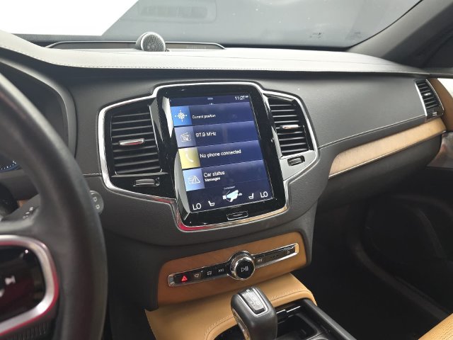 Used 2018 Volvo XC90 T6 Inscription w/ Convenience Package AWD/4WD image 18
