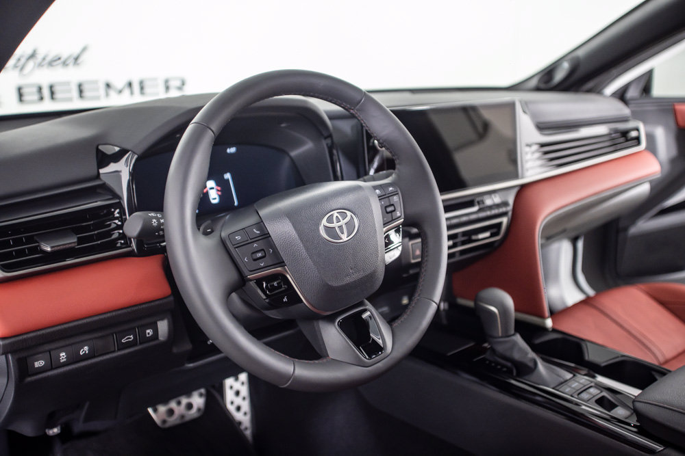 Used 2025 Toyota Camry XSE w/ Premium Package FWD image 21