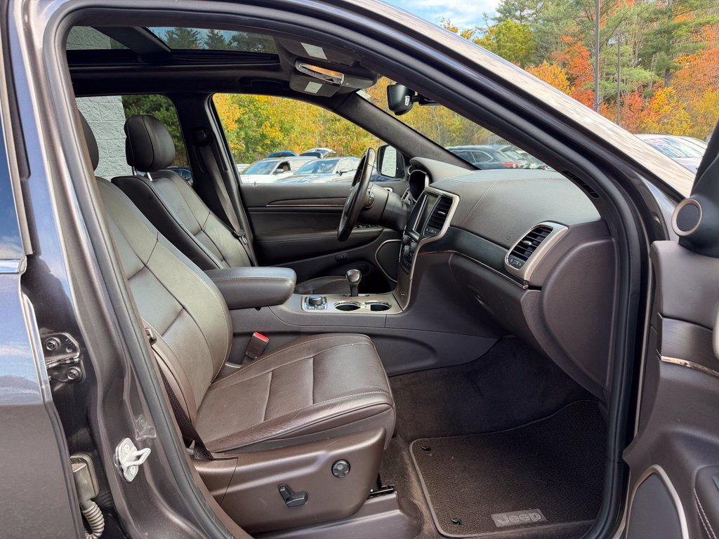 Used 2014 Jeep Grand Cherokee Summit AWD/4WD image 14