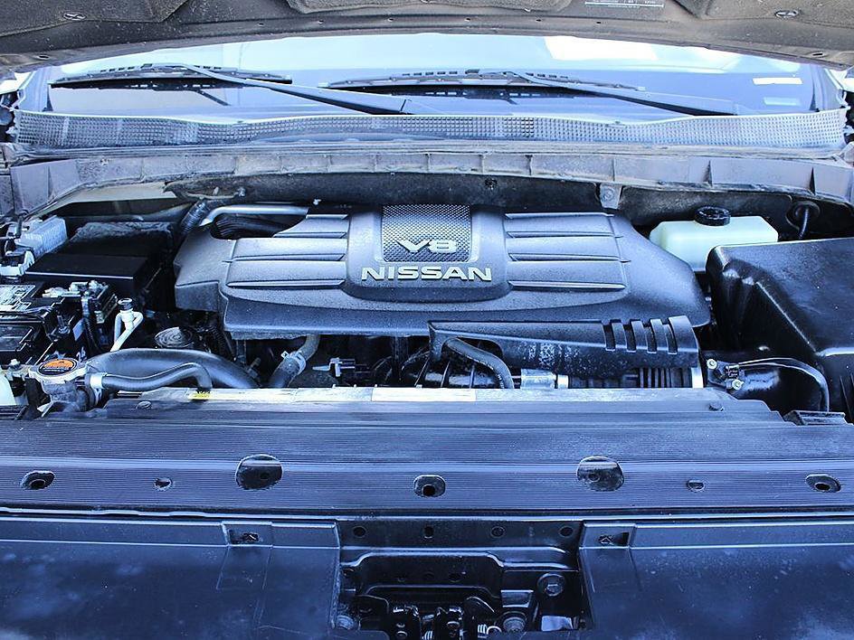 Used 2017 Nissan Titan SV image 26