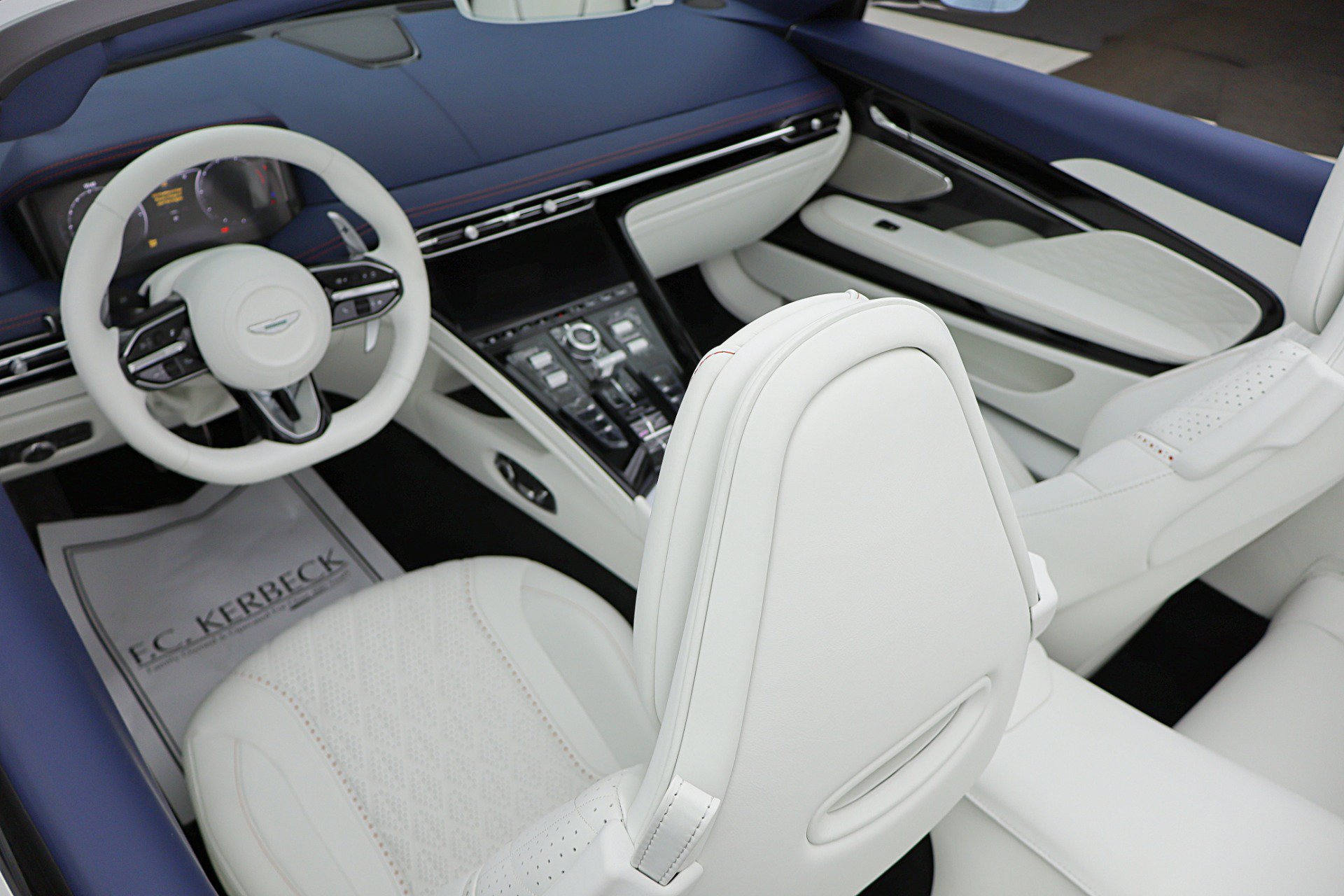 Used 2026 Aston Martin DB12 Convertible RWD image 45