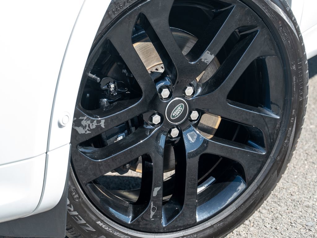 Certified 2025 Land Rover Discovery Sport S AWD/4WD image 9