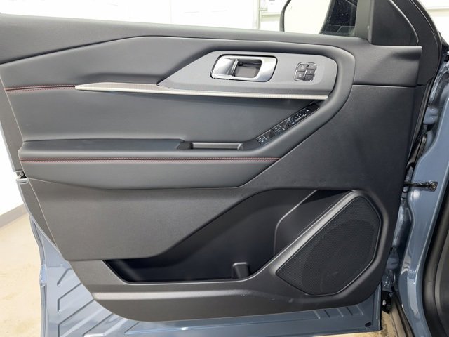 New 2026 Ford Explorer ST-Line w/ ST-Line Street Pack image 10
