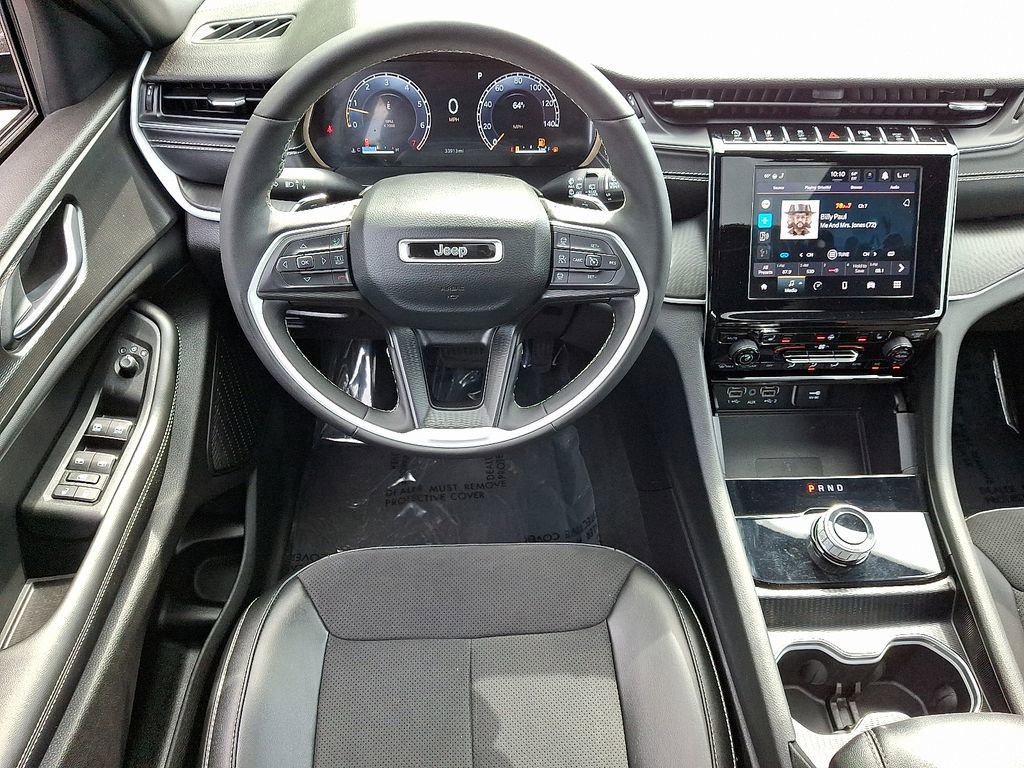 Certified 2024 Jeep Grand Cherokee L Altitude AWD/4WD image 12