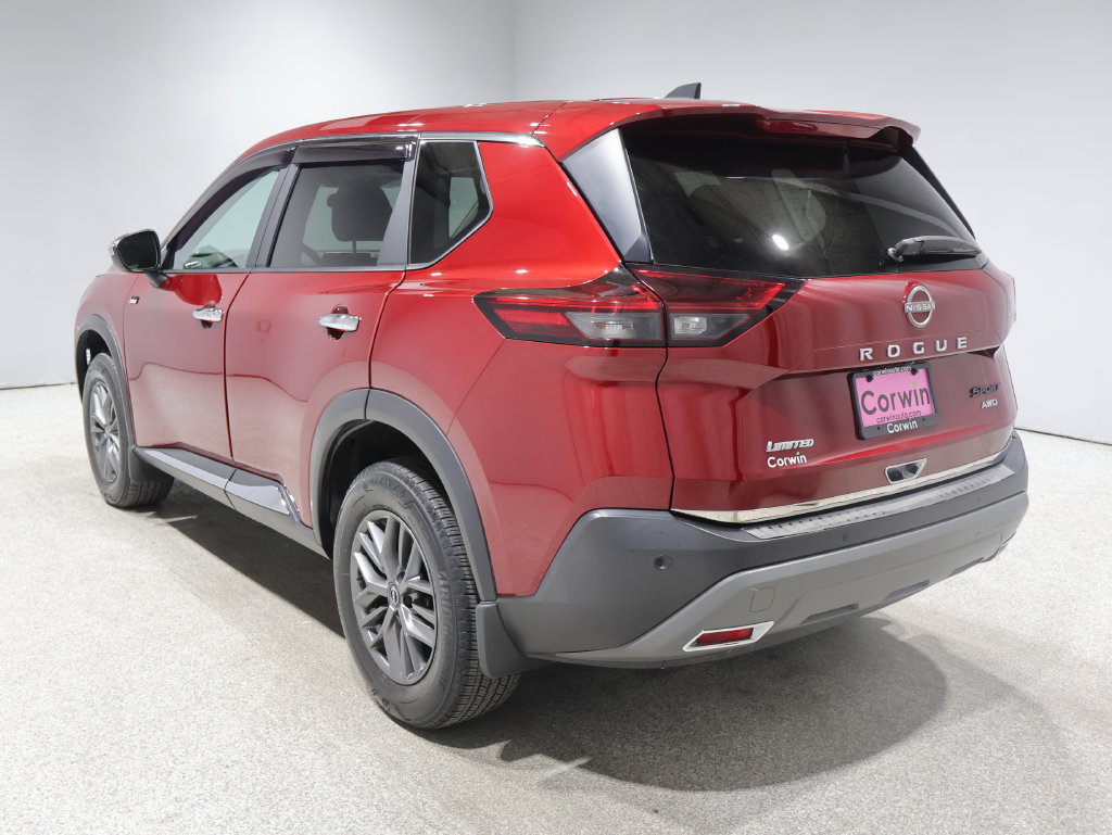Used 2023 Nissan Rogue S AWD/4WD image 5
