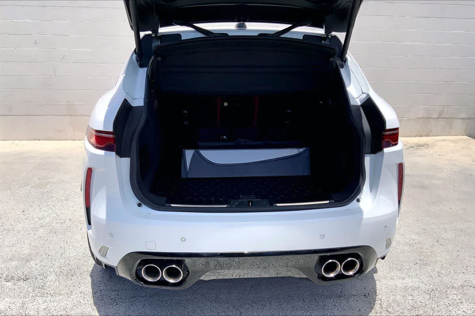 Used 2023 Jaguar F-PACE SVR AWD/4WD image 18