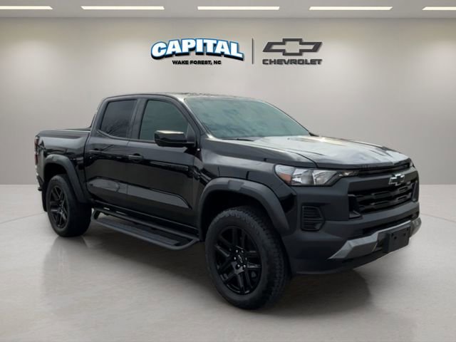 Used 2024 Chevrolet Colorado Trail Boss w/ Technology Package image 7