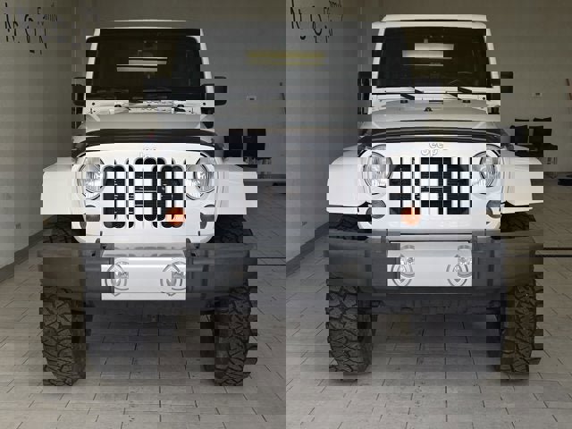 Used 2012 Jeep Wrangler Unlimited Sahara w/ Max Tow Pkg image 2