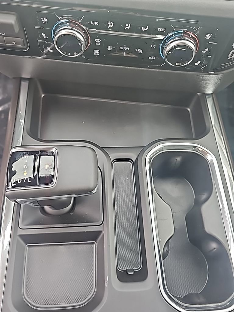 New 2026 GMC Sierra 1500 SLT w/ SLT Premium Plus Package image 26