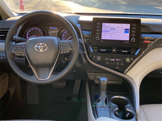 Used 2023 Toyota Camry SE image 8