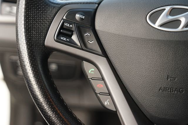 Used 2016 Hyundai Veloster Turbo FWD image 20