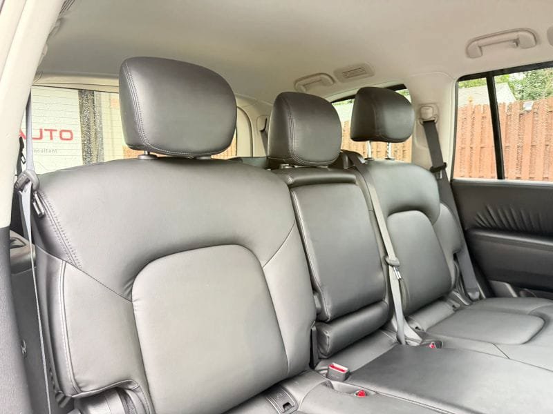 Used 2022 Nissan Armada SV w/ SV Appearance Package AWD/4WD image 28