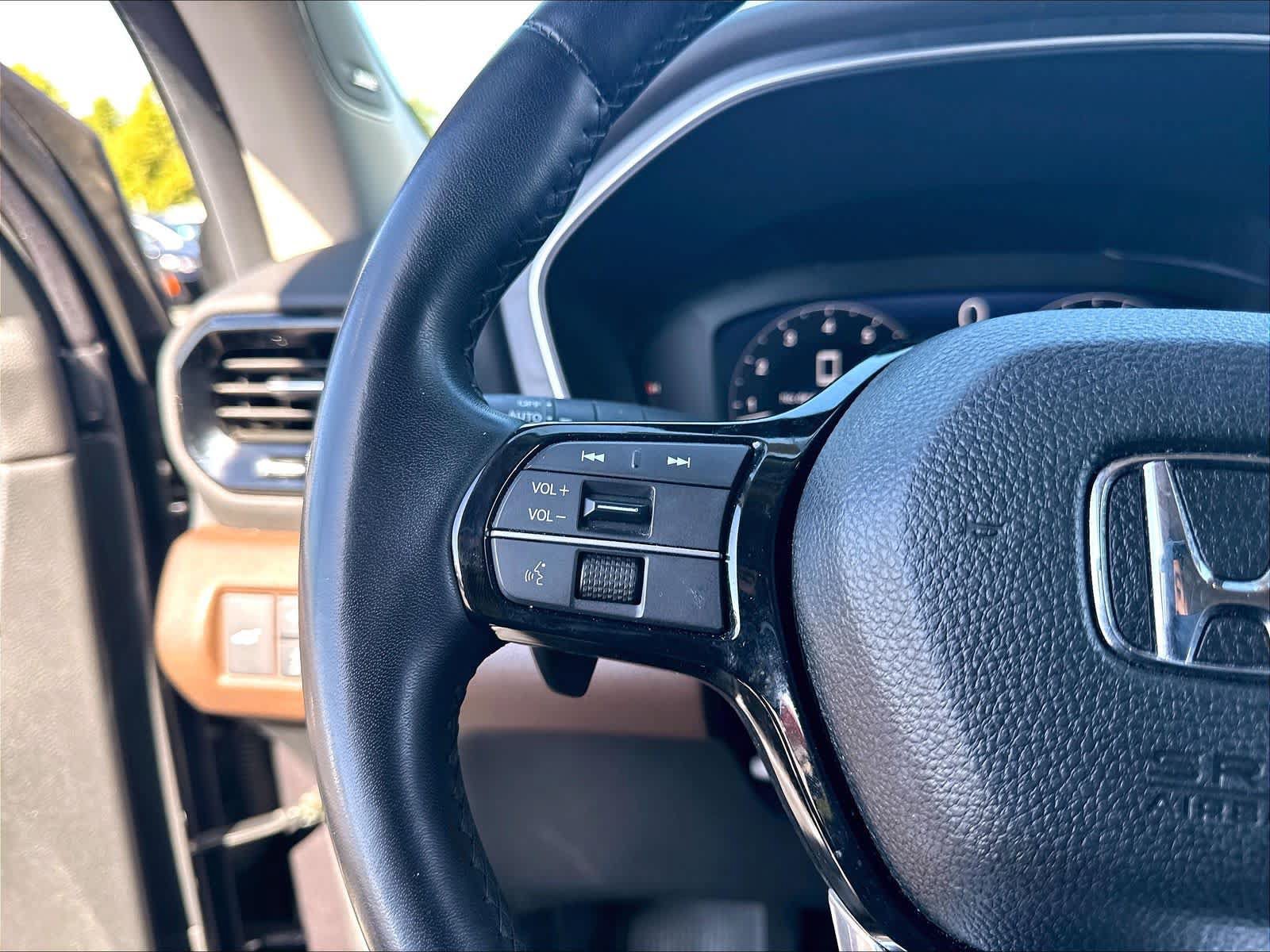 Used 2024 Honda Pilot Elite image 13