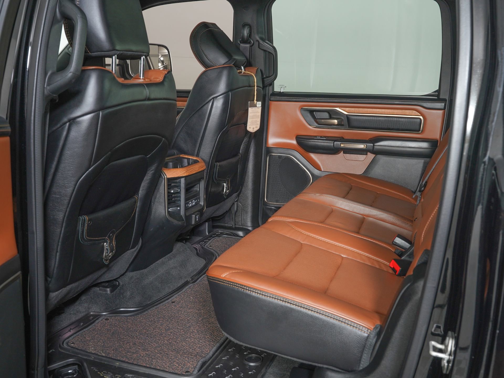 Used 2023 RAM 1500 Limited image 12