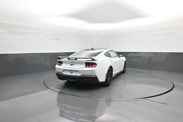New 2026 Ford Mustang GT w/ GT Performance Package RWD image 7