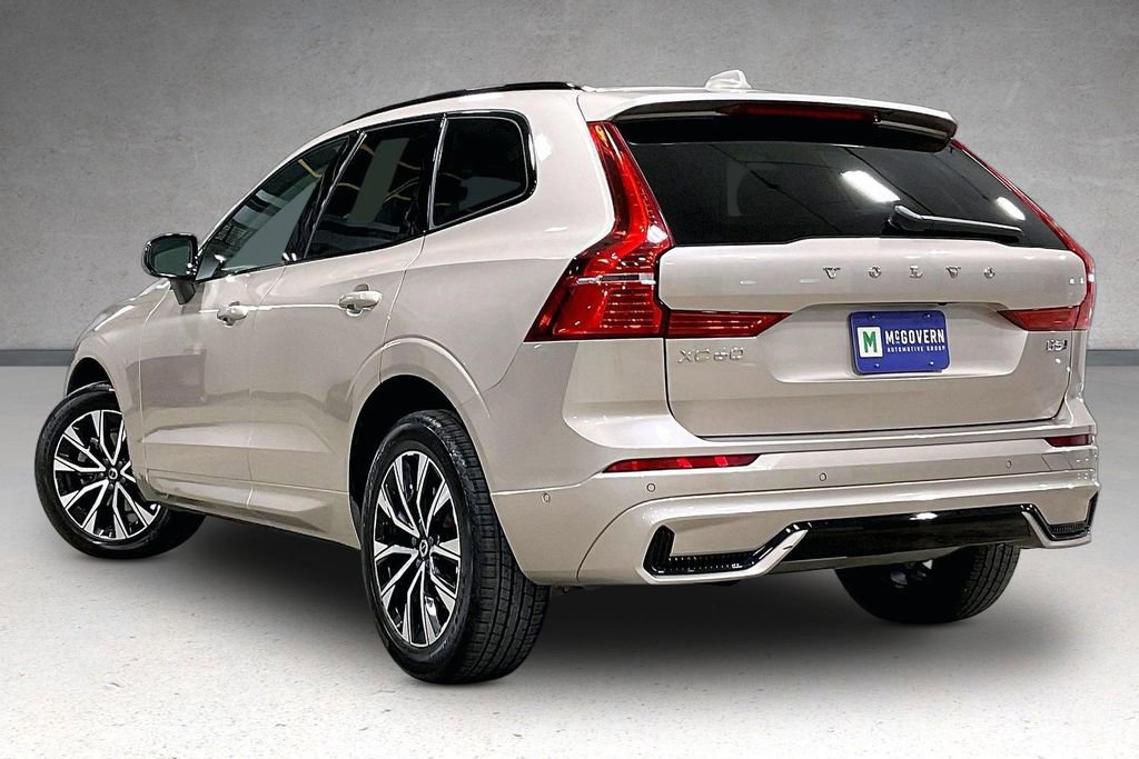 Used 2024 Volvo XC60 B5 Plus w/ Climate Package AWD/4WD image 4