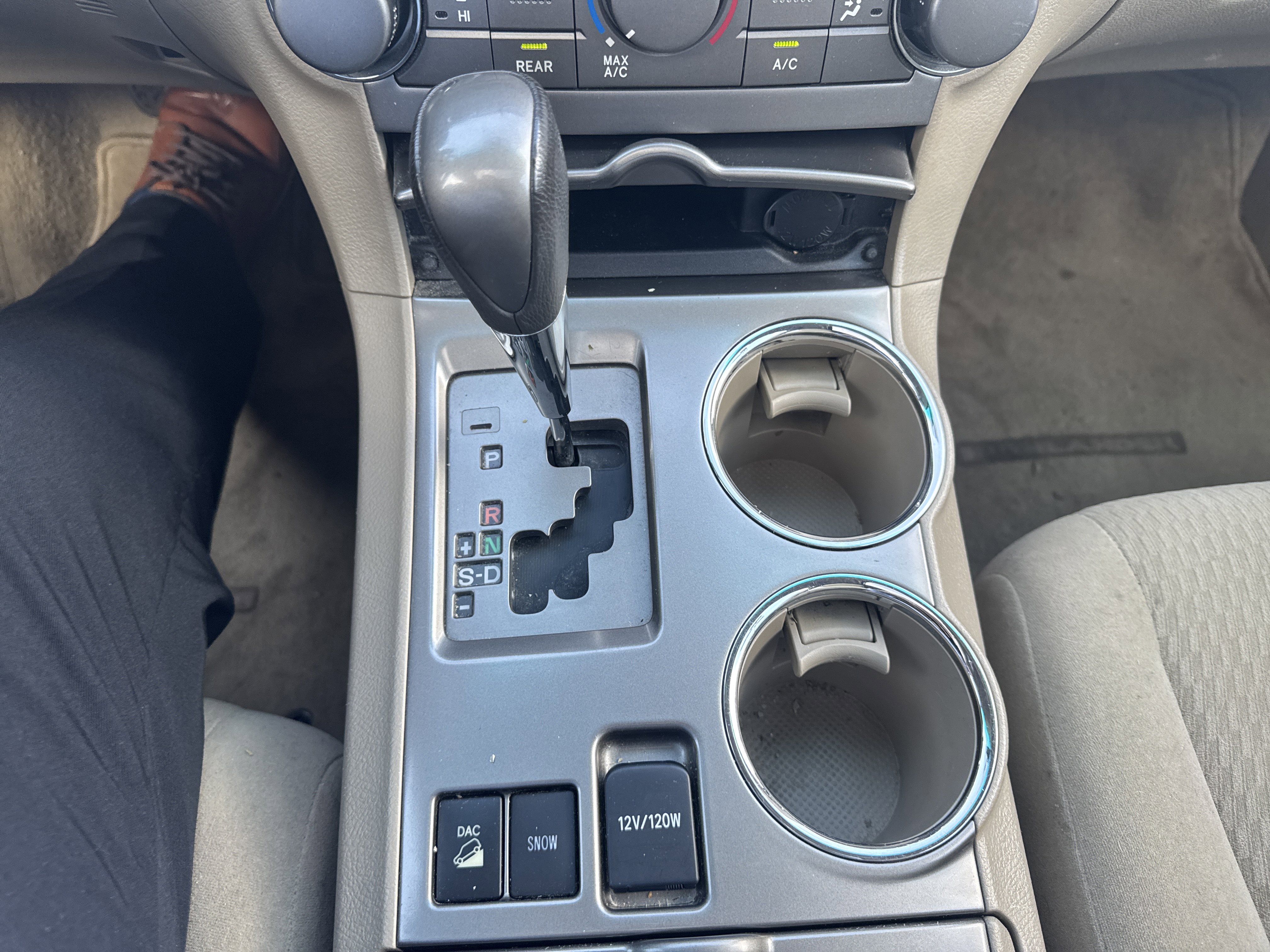 Used 2010 Toyota Highlander 4WD image 30