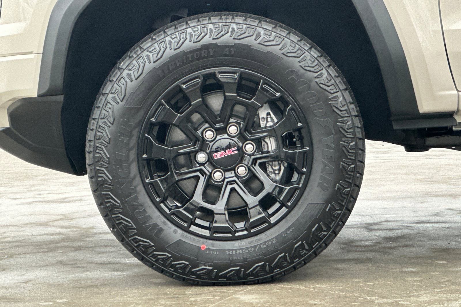 New 2026 GMC Canyon Elevation image 26