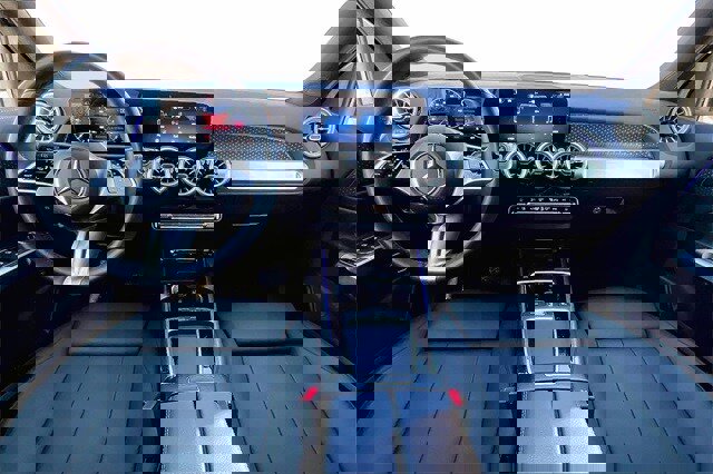 Certified 2025 Mercedes-Benz GLB 250 4MATIC image 10