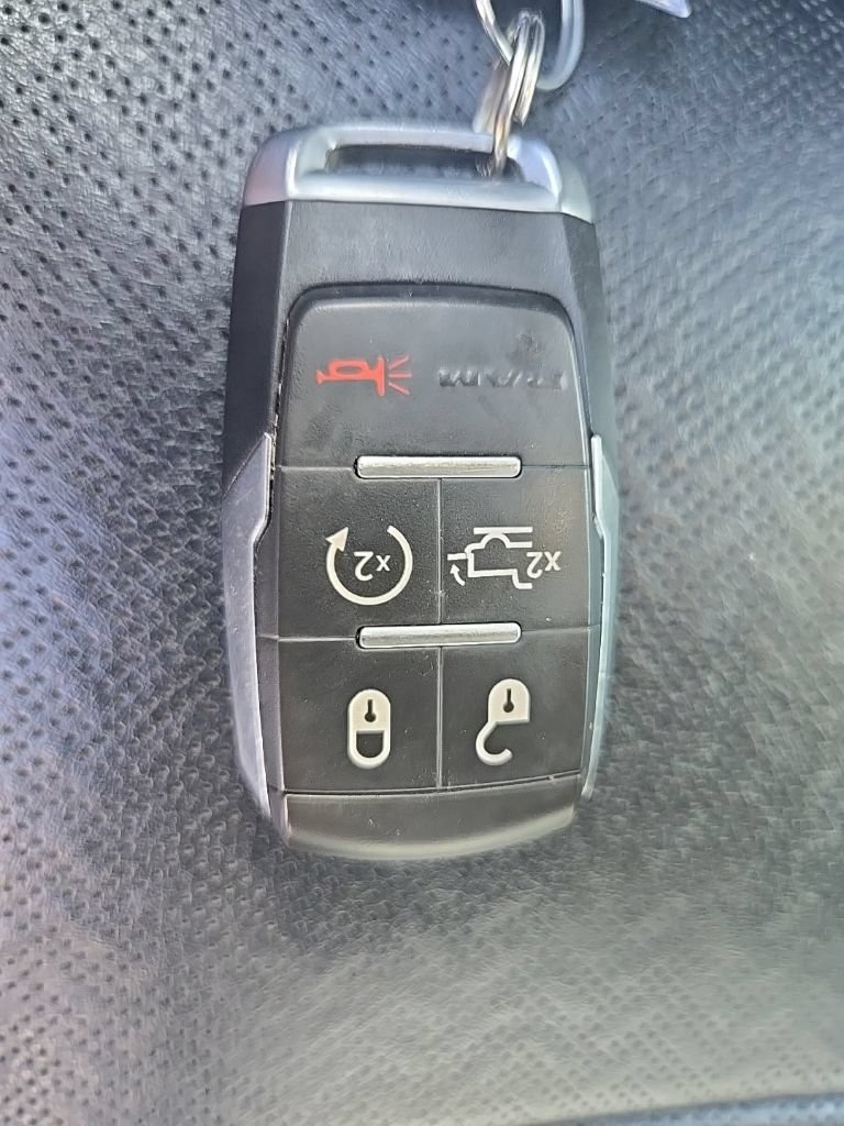 Used 2020 RAM 3500 Laramie AWD/4WD image 45