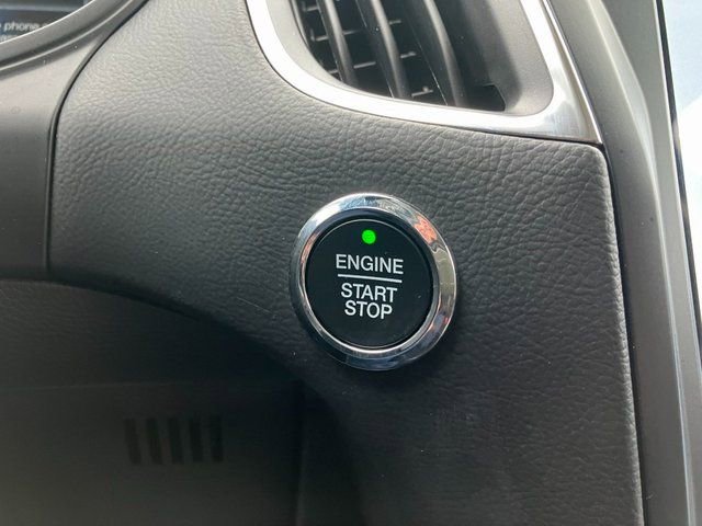 Used 2024 Ford Edge Titanium image 7