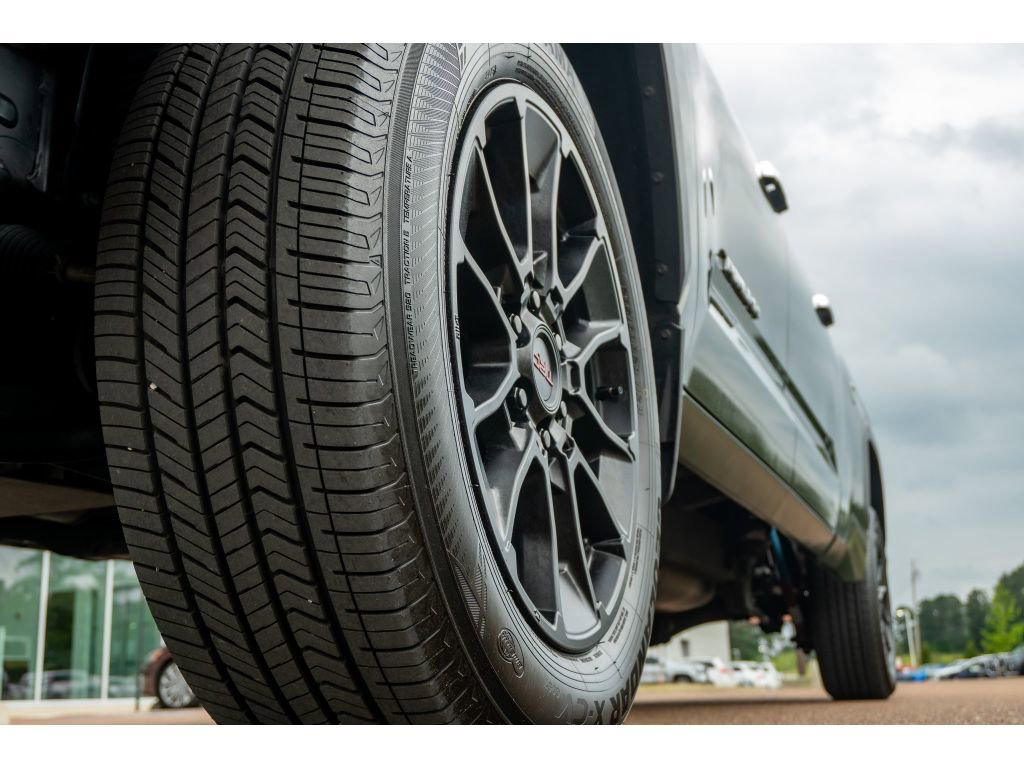 Used 2022 Toyota Tundra Limited w/ TRD Off-Road Package AWD/4WD image 9