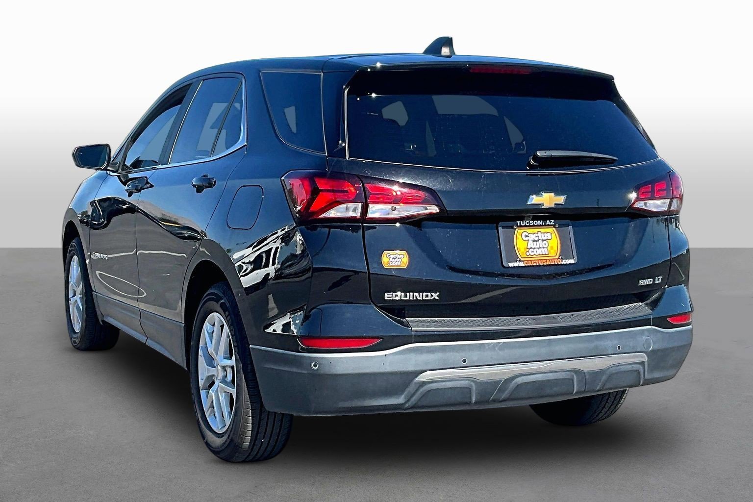 Used 2024 Chevrolet Equinox LT AWD/4WD image 11