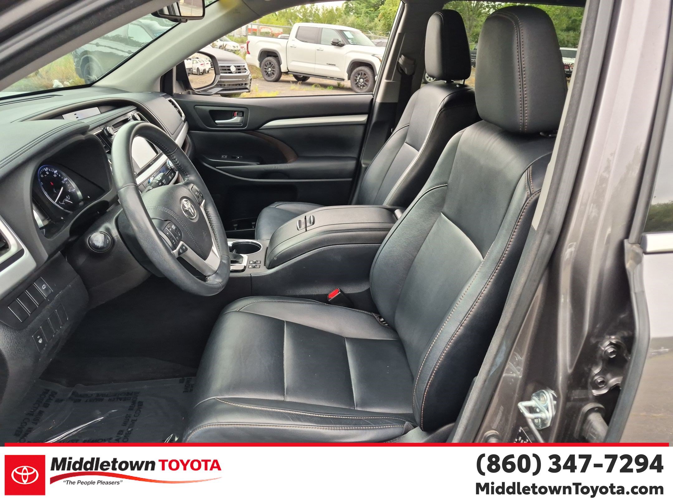 Used 2015 Toyota Highlander XLE AWD/4WD image 14