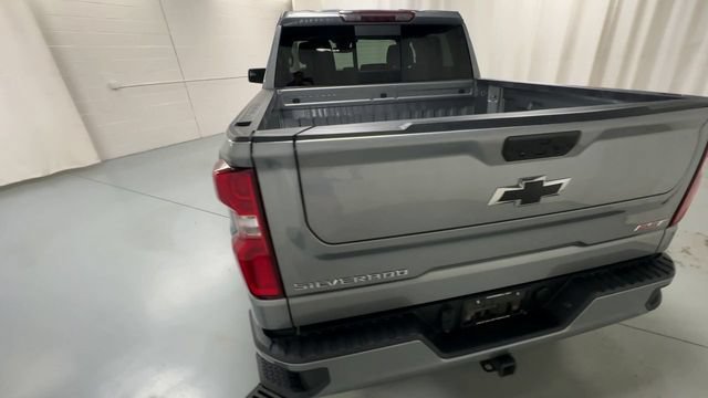 Used 2023 Chevrolet Silverado 1500 RST w/ Convenience Package II AWD/4WD image 7