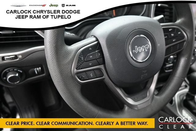Used 2021 Jeep Cherokee Latitude FWD image 18
