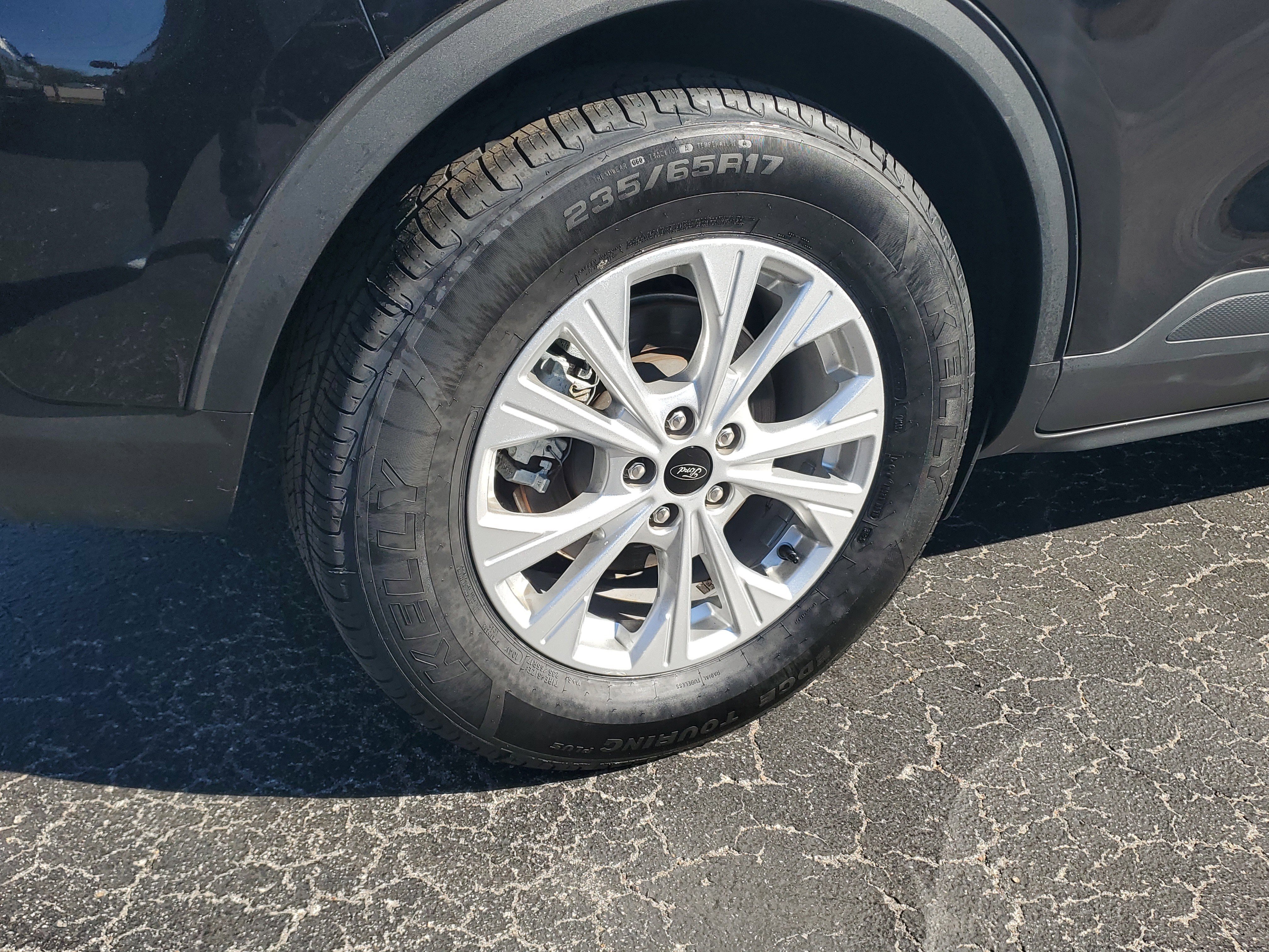 Used 2024 Ford Escape Active w/ Cold Weather Package image 7