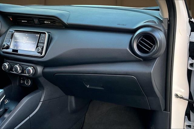 Used 2024 Nissan Kicks S image 17