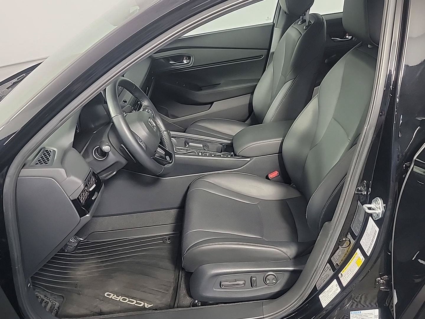 Used 2025 Honda Accord Sport image 18