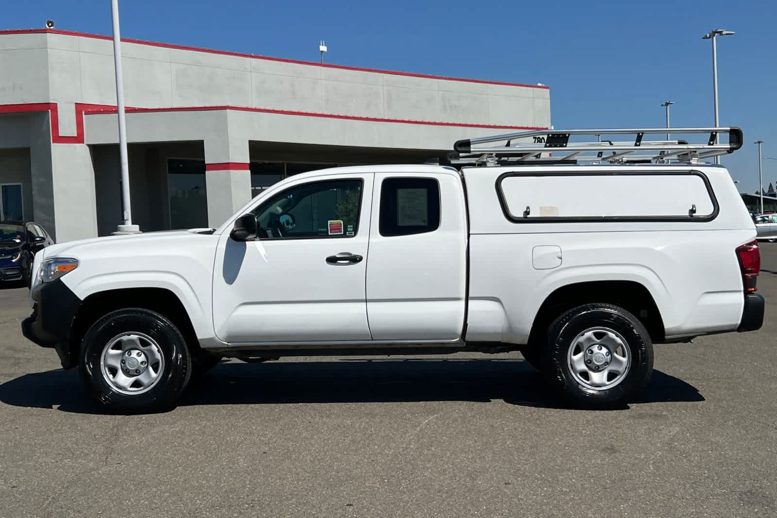 Used 2023 Toyota Tacoma SR RWD image 8