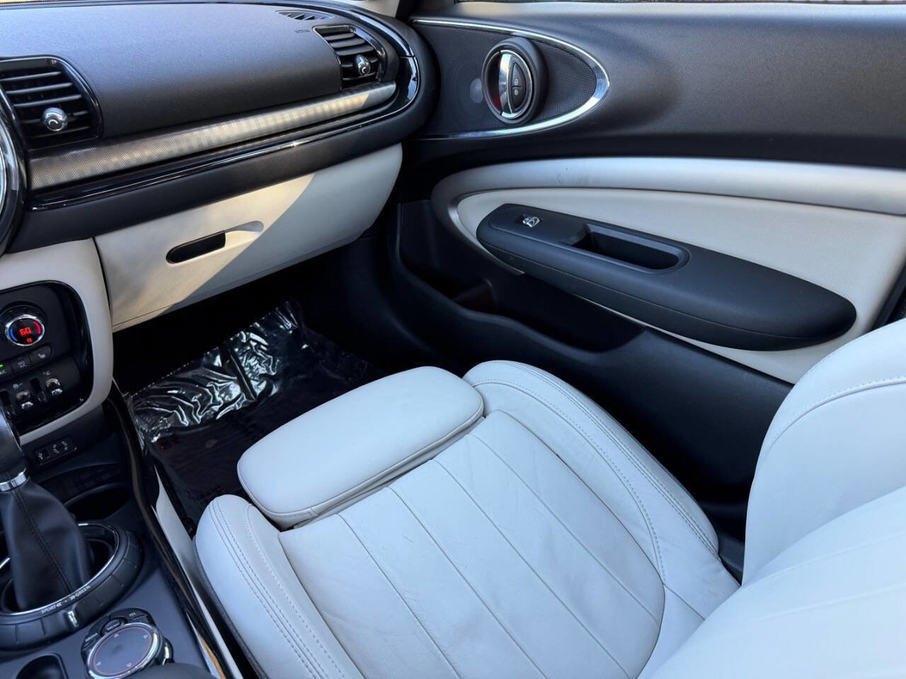 Used 2017 MINI Cooper Clubman S image 15