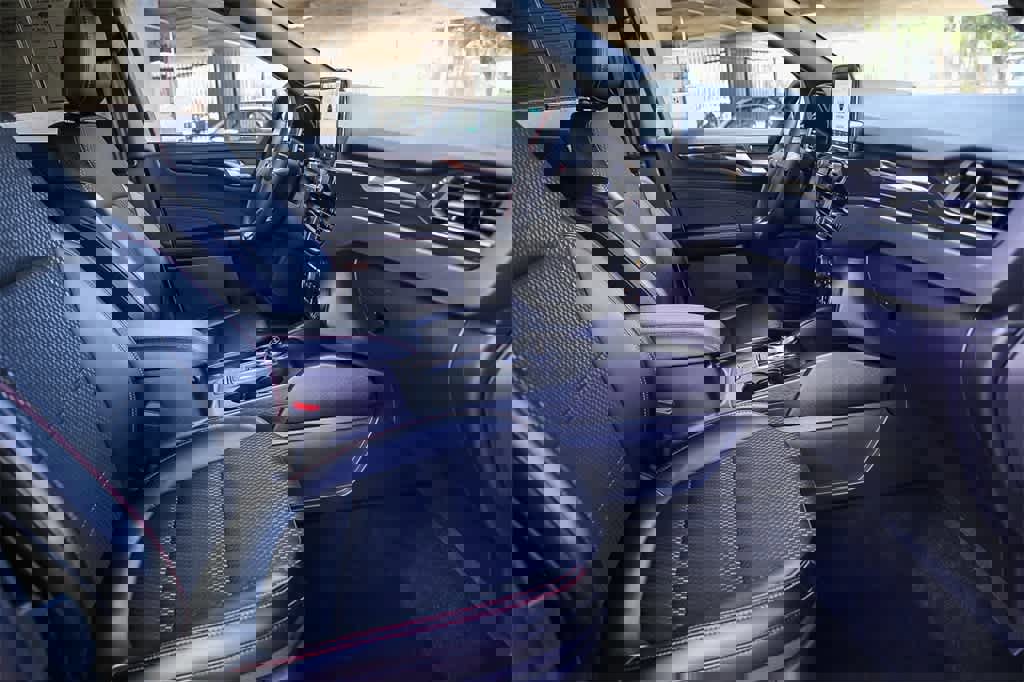 Used 2024 Ford Escape ST-Line w/ Cold Weather Package image 17