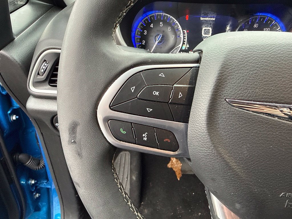 Used 2026 Chrysler Pacifica Select FWD image 27