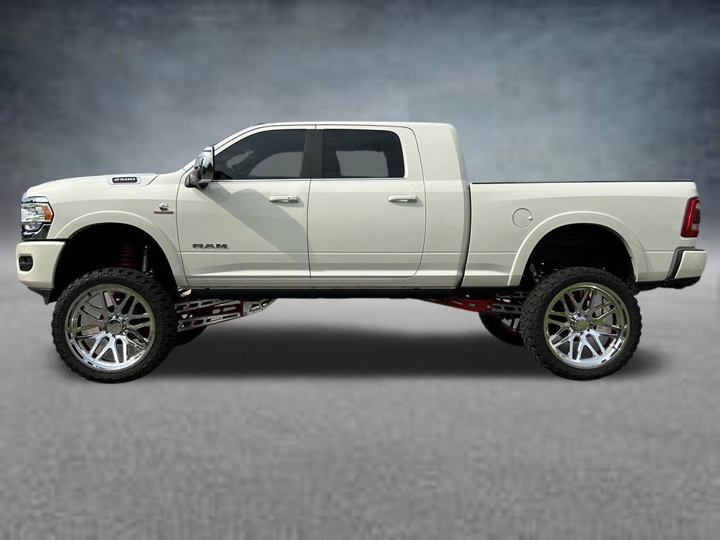 Used 2023 RAM 2500 Limited AWD/4WD image 2