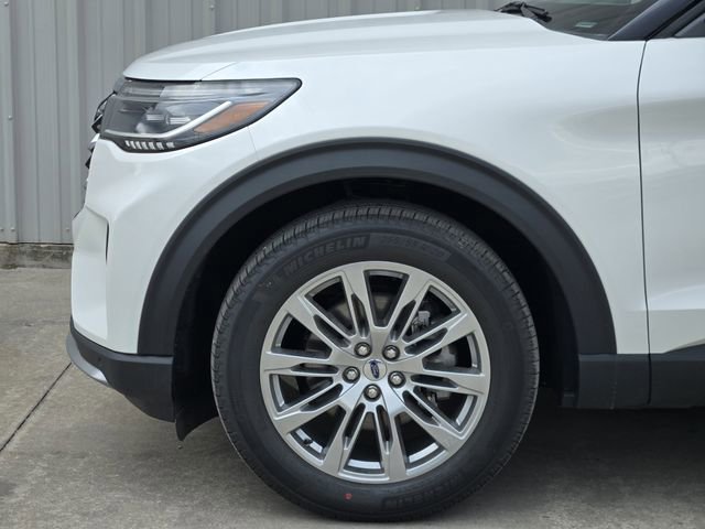 New 2026 Ford Explorer Platinum image 8