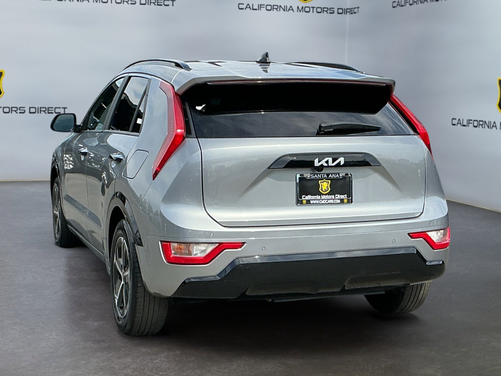 Used 2024 Kia Niro SX image 7