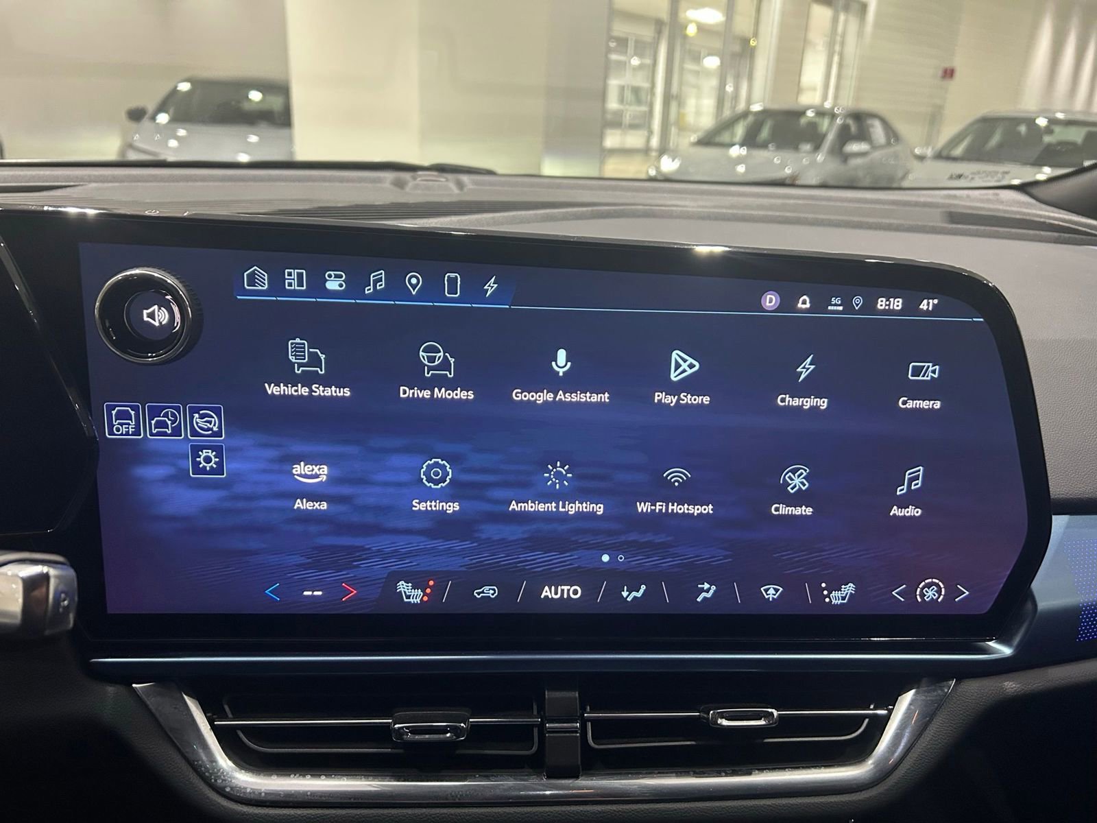 Used 2024 Chevrolet Equinox EV LT image 24