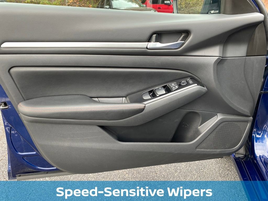 Used 2024 Nissan Altima 2.5 SR image 23