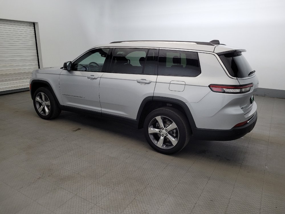Used 2022 Jeep Grand Cherokee L Limited AWD/4WD image 3